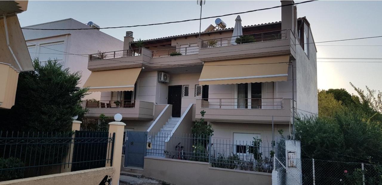 1 Bedroom Apartment Close To The Sea Луца Экстерьер фото